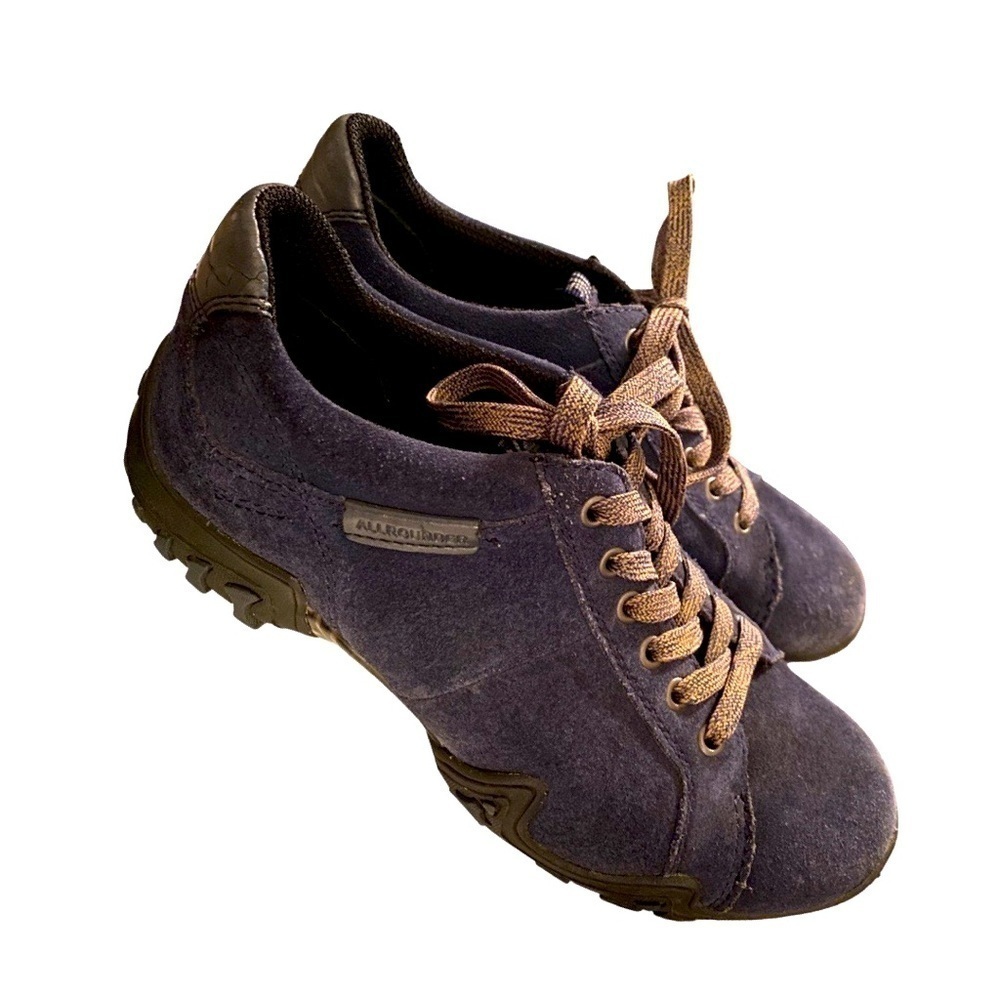ALLROUNDER By MEPHISTO 14121 Women’s Lace up shoe  Navy Blue Suede  Size 7.5